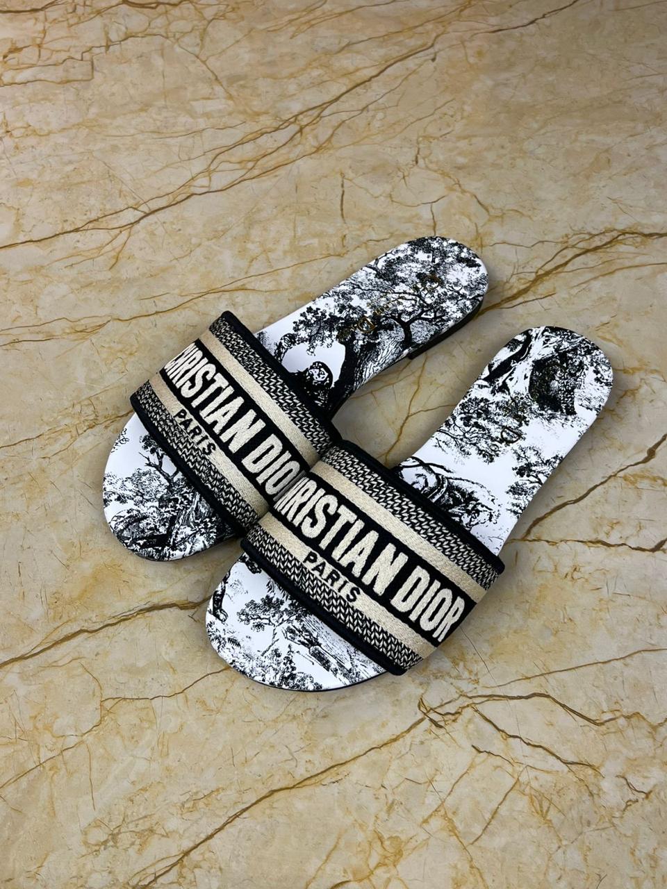 ladies flats Lilly Onlines