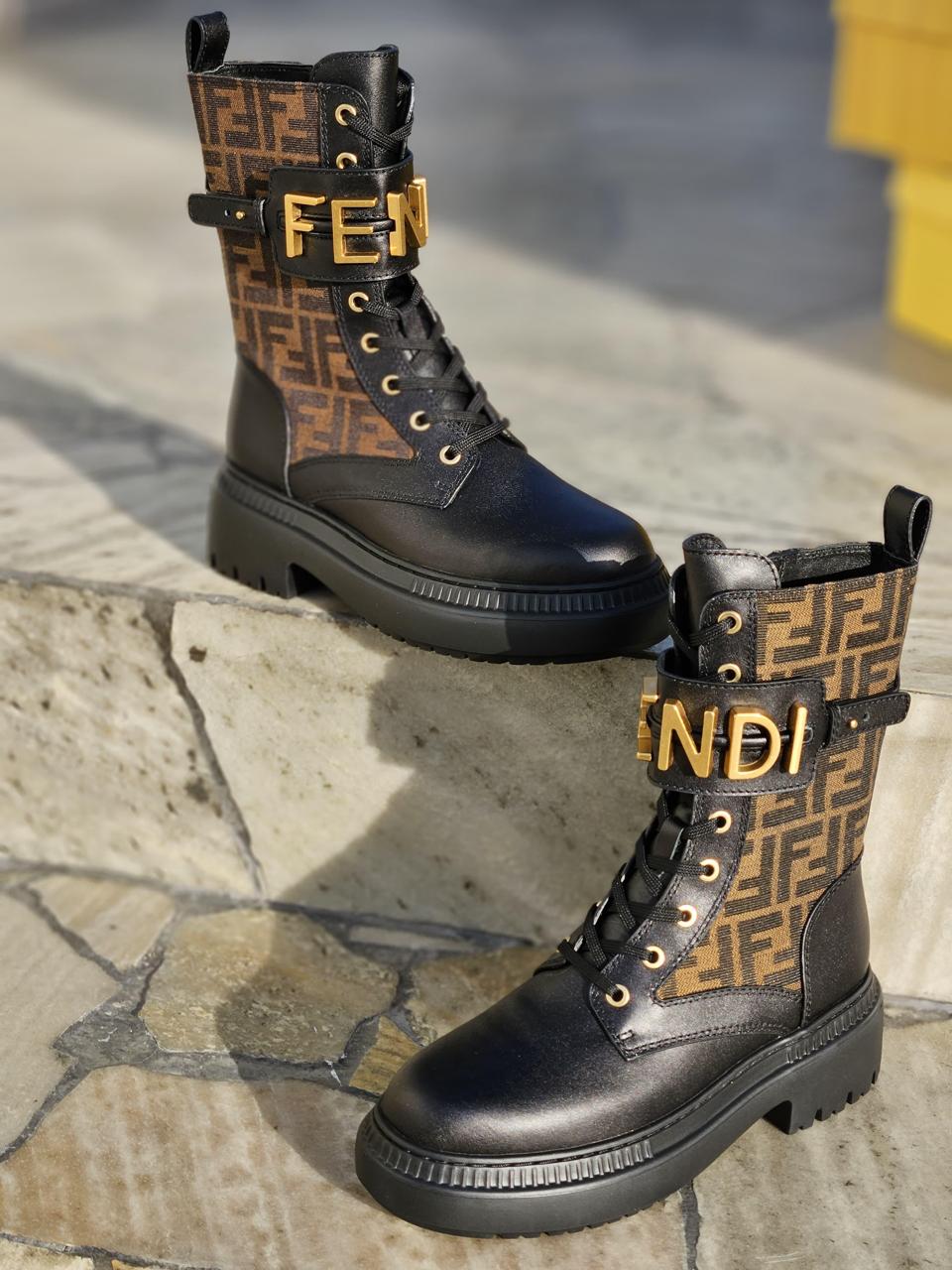 Ladies boots Lilly Onlines