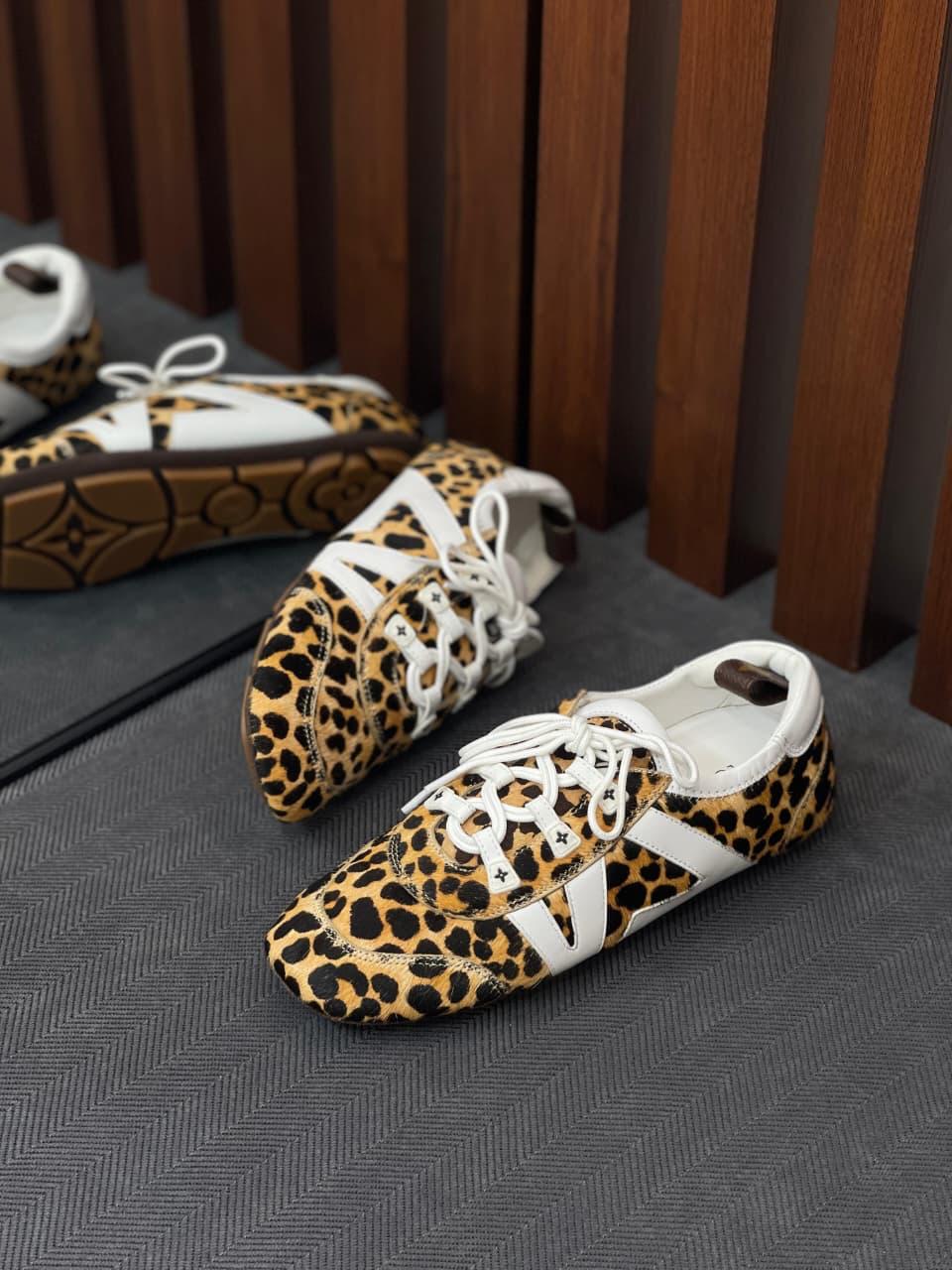 ladies sneakers Lilly Onlines