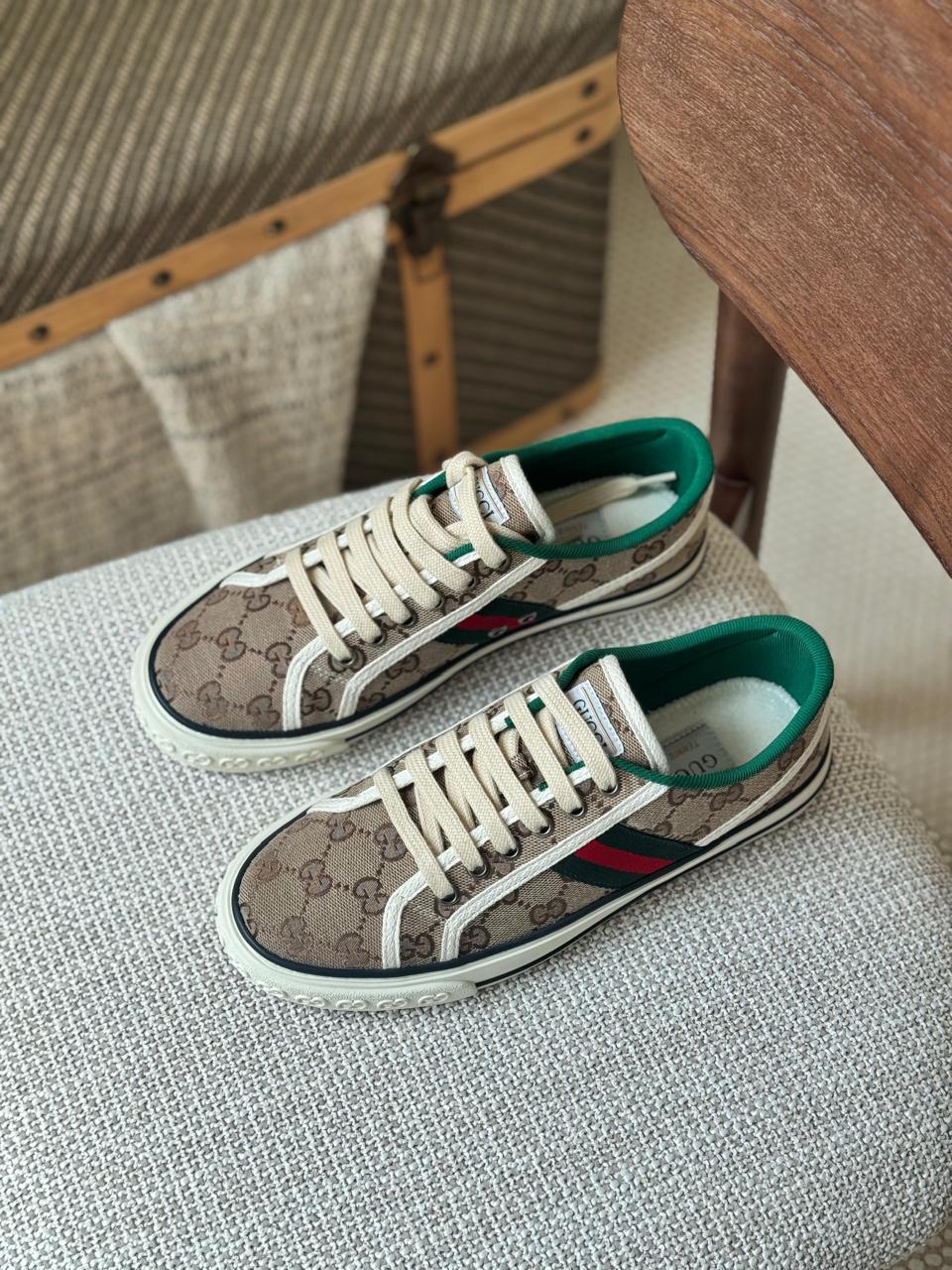 ladies sneakers Lilly Onlines