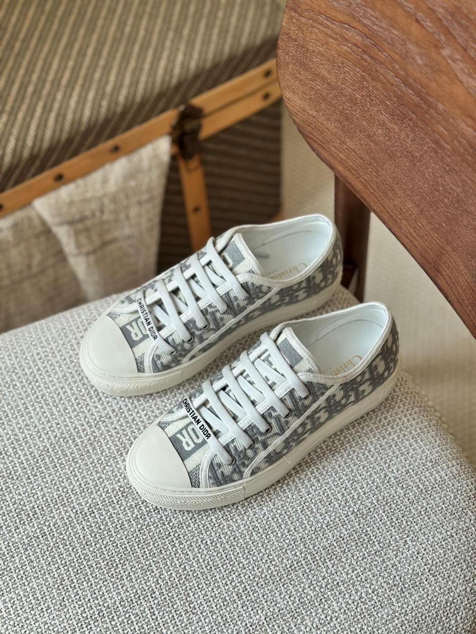 ladies sneakers Lilly Onlines