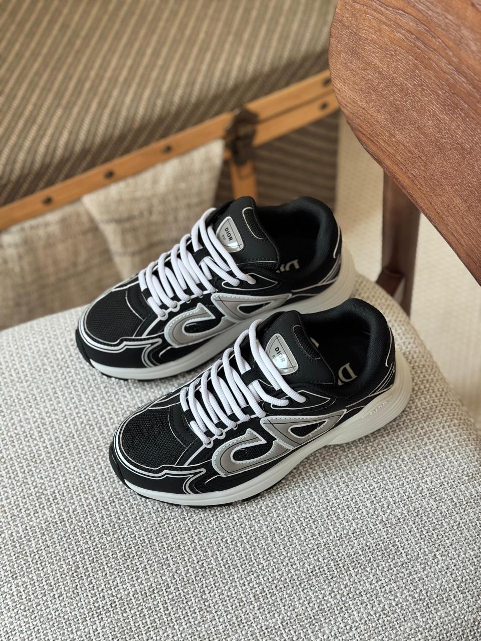 ladies sneakers Lilly Onlines