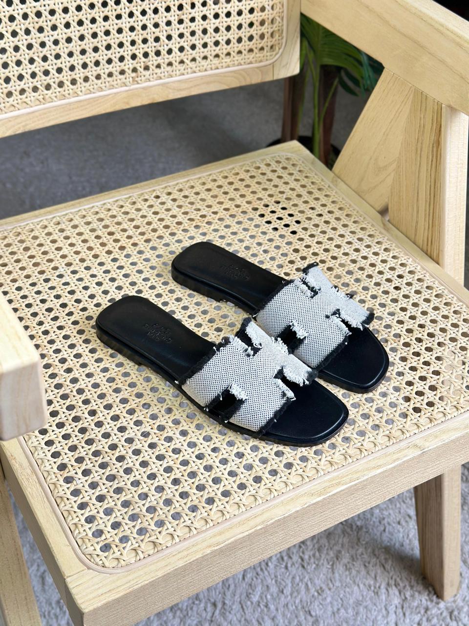 Ladies Hermes flats Lilly Onlines