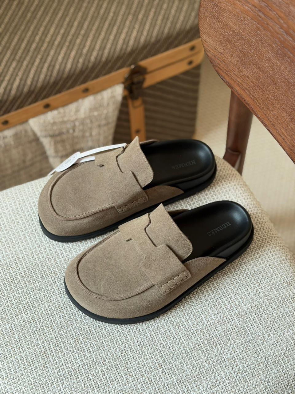 Ladies Hermes flats Lilly Onlines