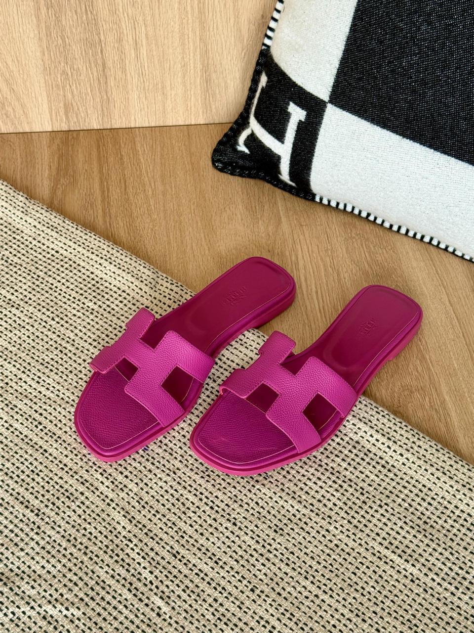 Ladies Hermes flats Lilly Onlines