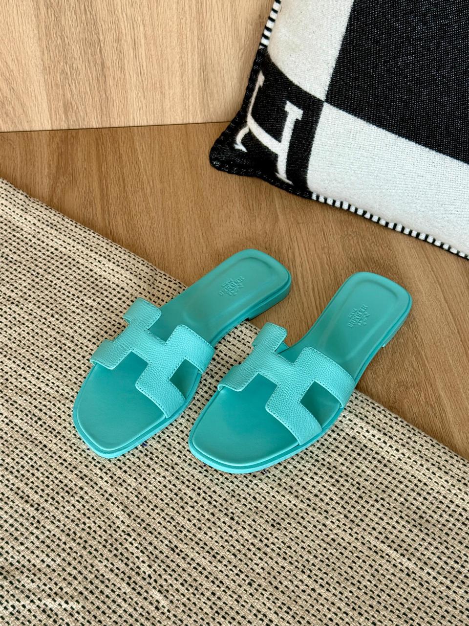 Ladies Hermes flats Lilly Onlines