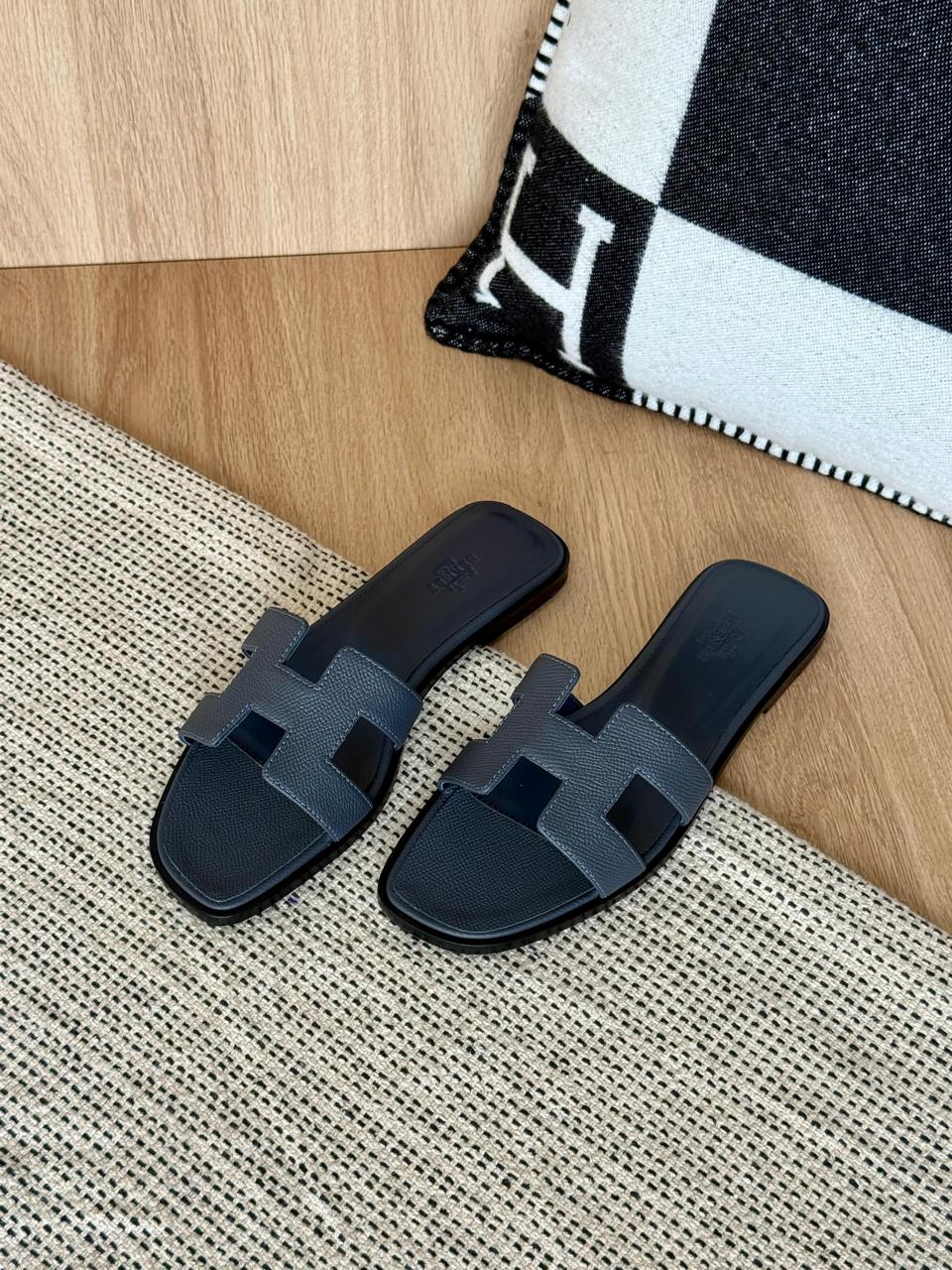 Ladies Hermes flats Lilly Onlines