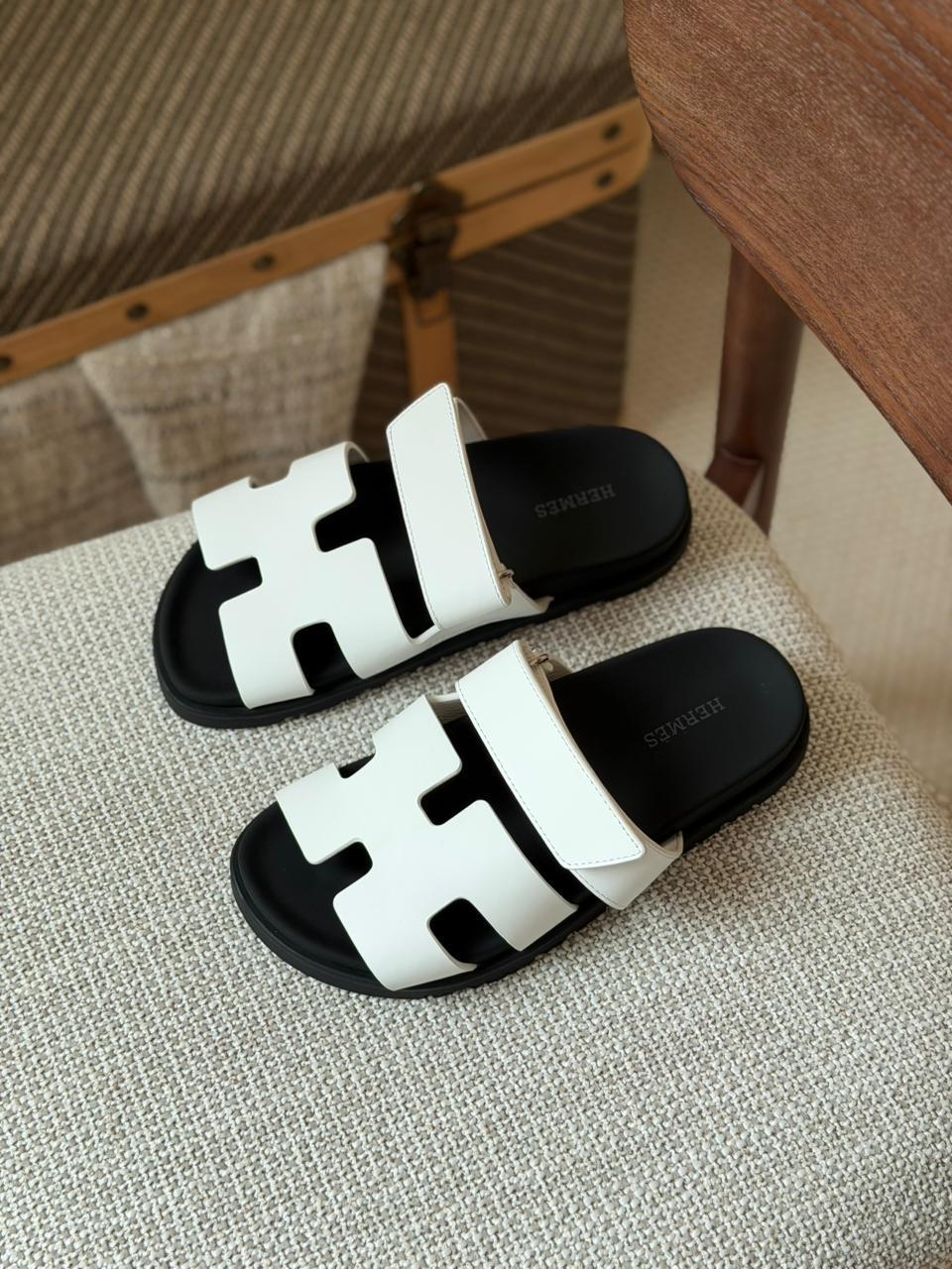 Ladies Hermes flats Lilly Onlines