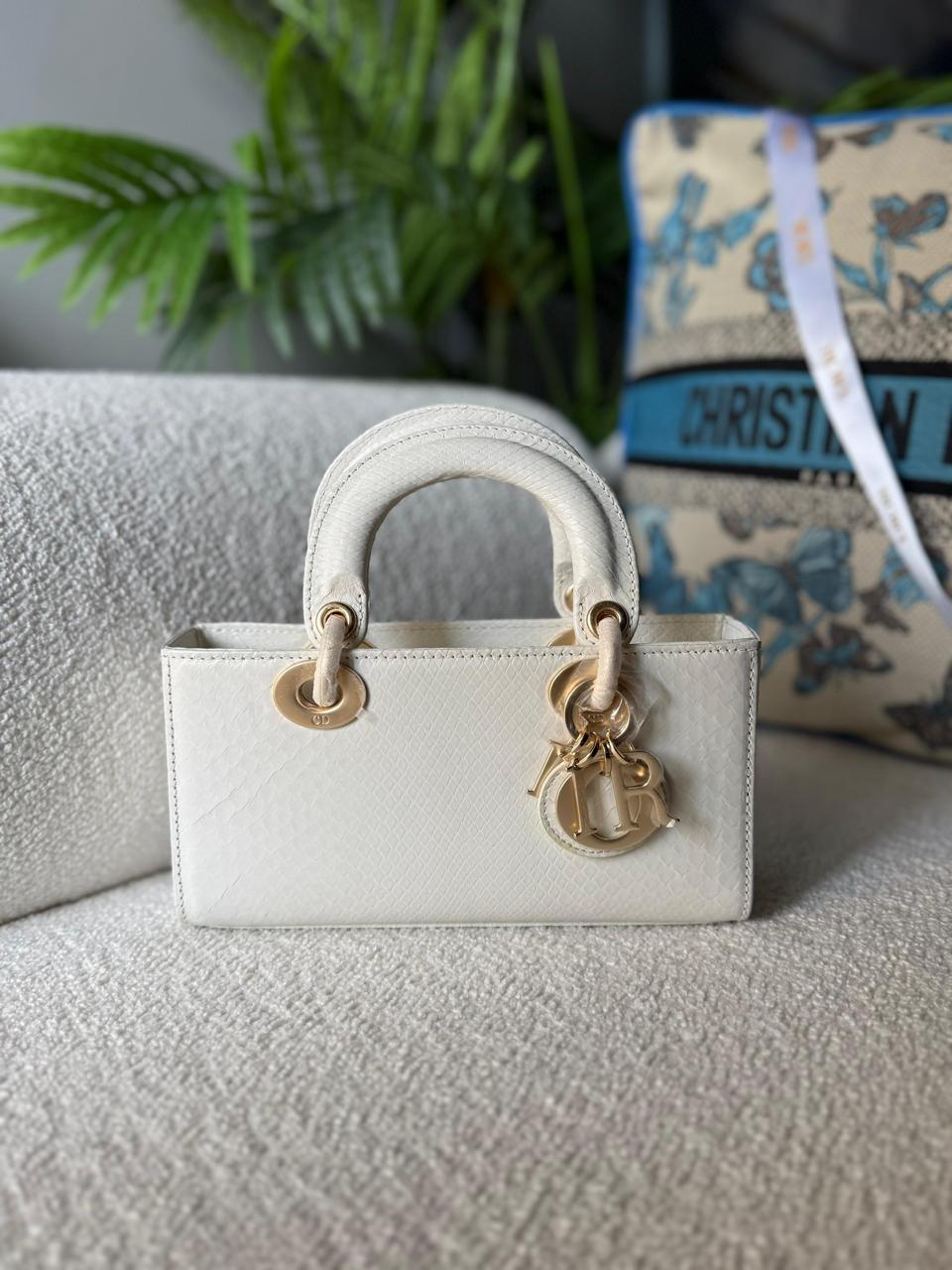 Ladies Dior bags Lilly Onlines