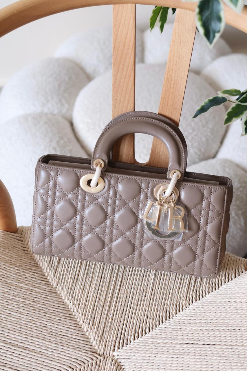 Ladies Dior bags Lilly Onlines