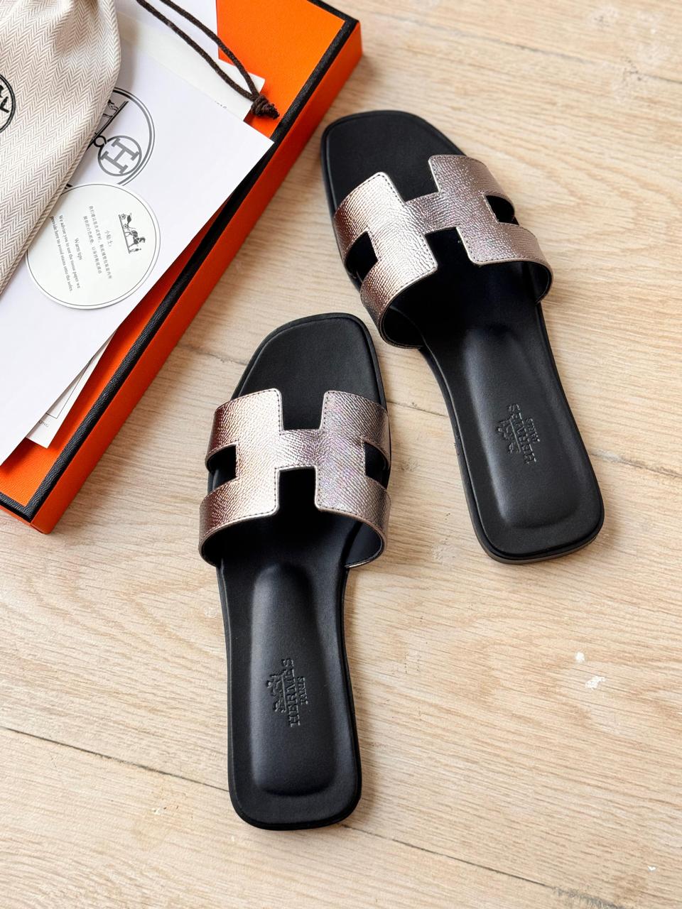 Ladies Hermes flats Lilly Onlines