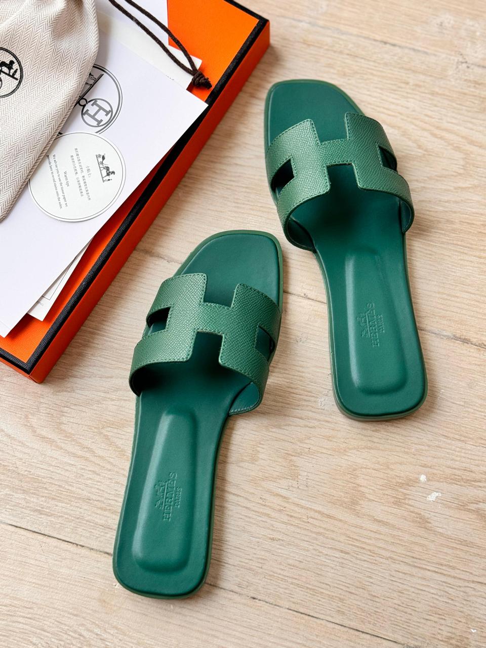 Ladies Hermes flats Lilly Onlines