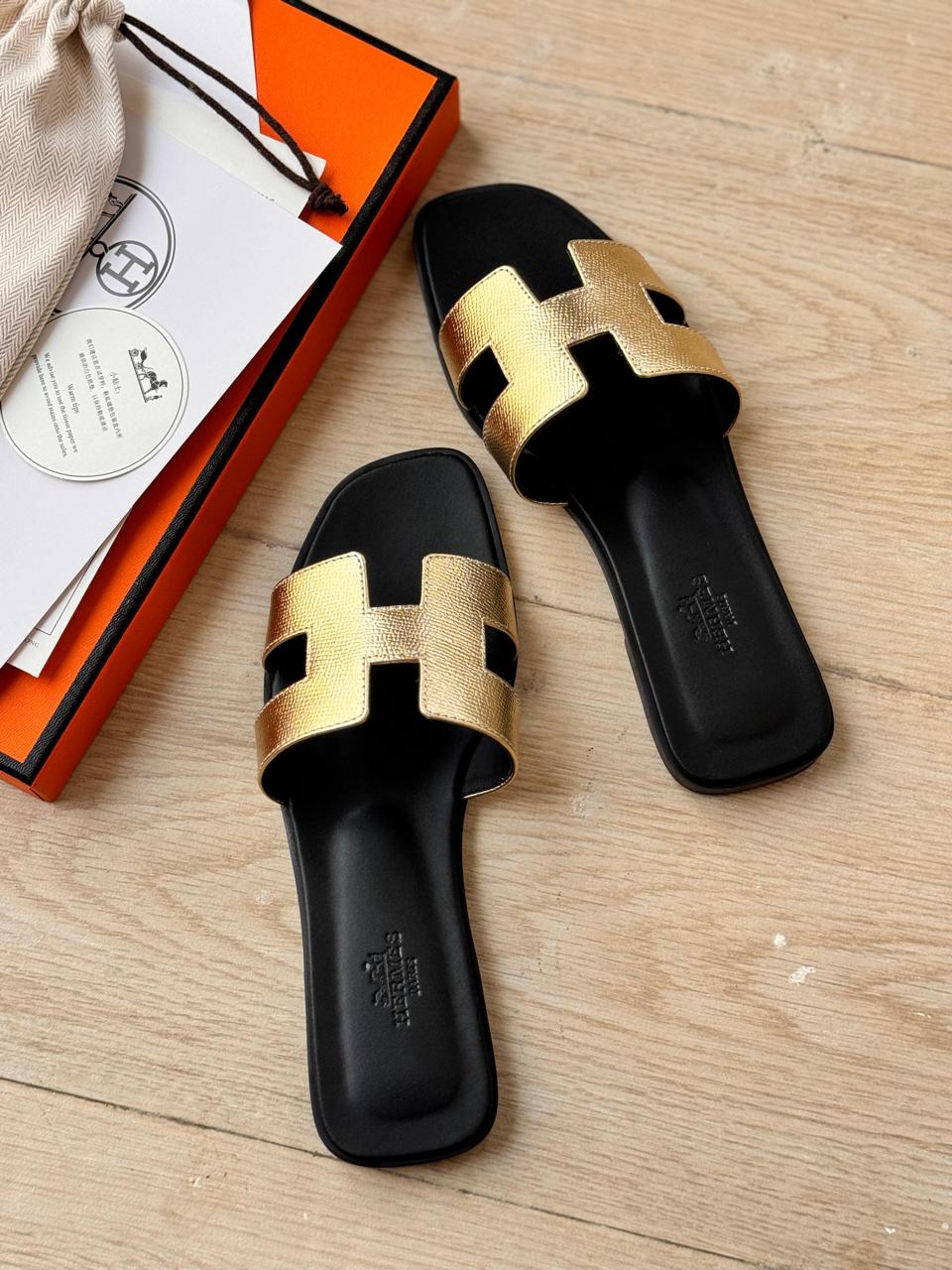 Ladies Hermes flats Lilly Onlines