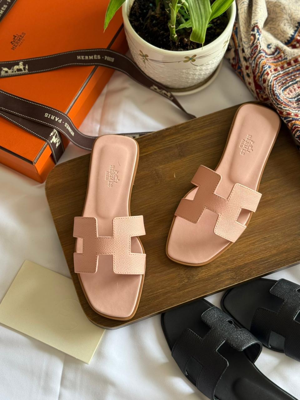 Ladies Hermes flats Lilly Onlines