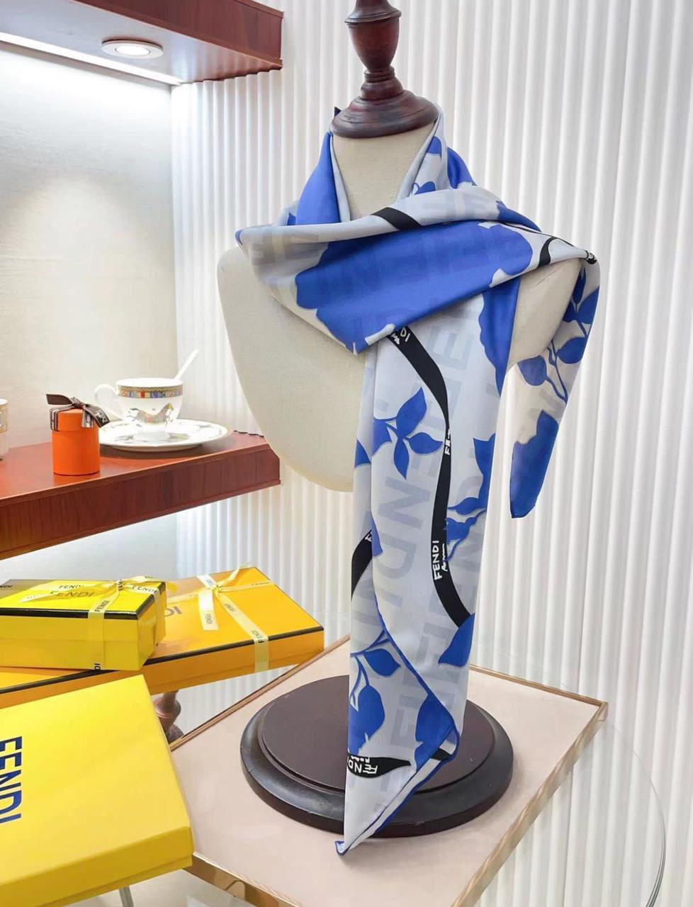 Ladies scarfs Lilly Onlines