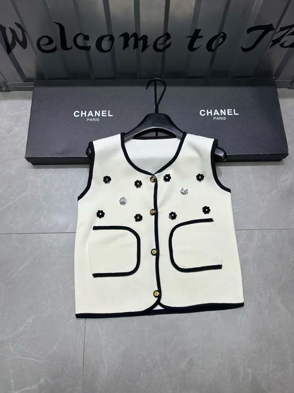 Ladies t-shirts and tops Lilly Onlines