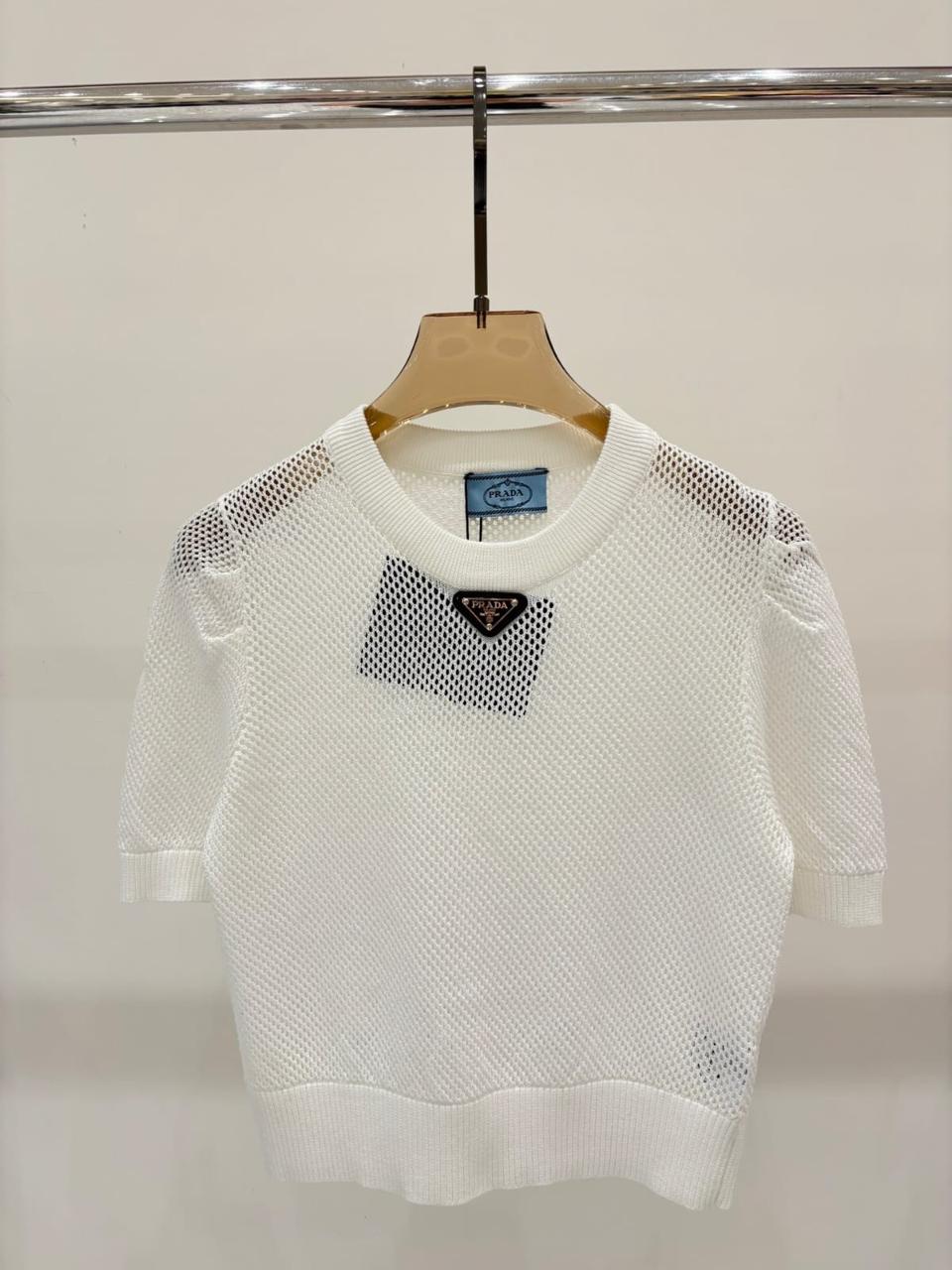 Ladies t-shirts and tops Lilly Onlines