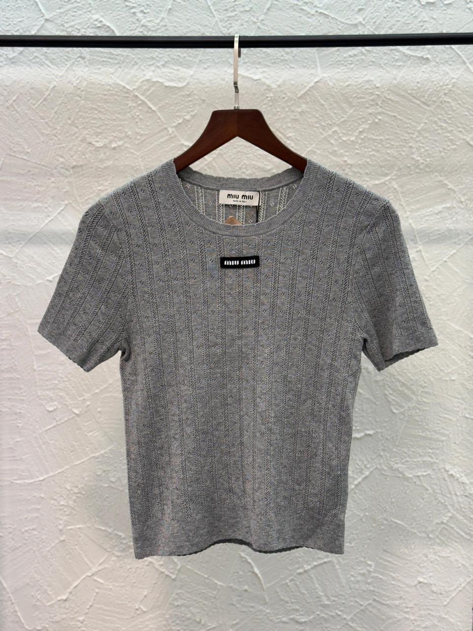 Ladies t-shirts and tops Lilly Onlines