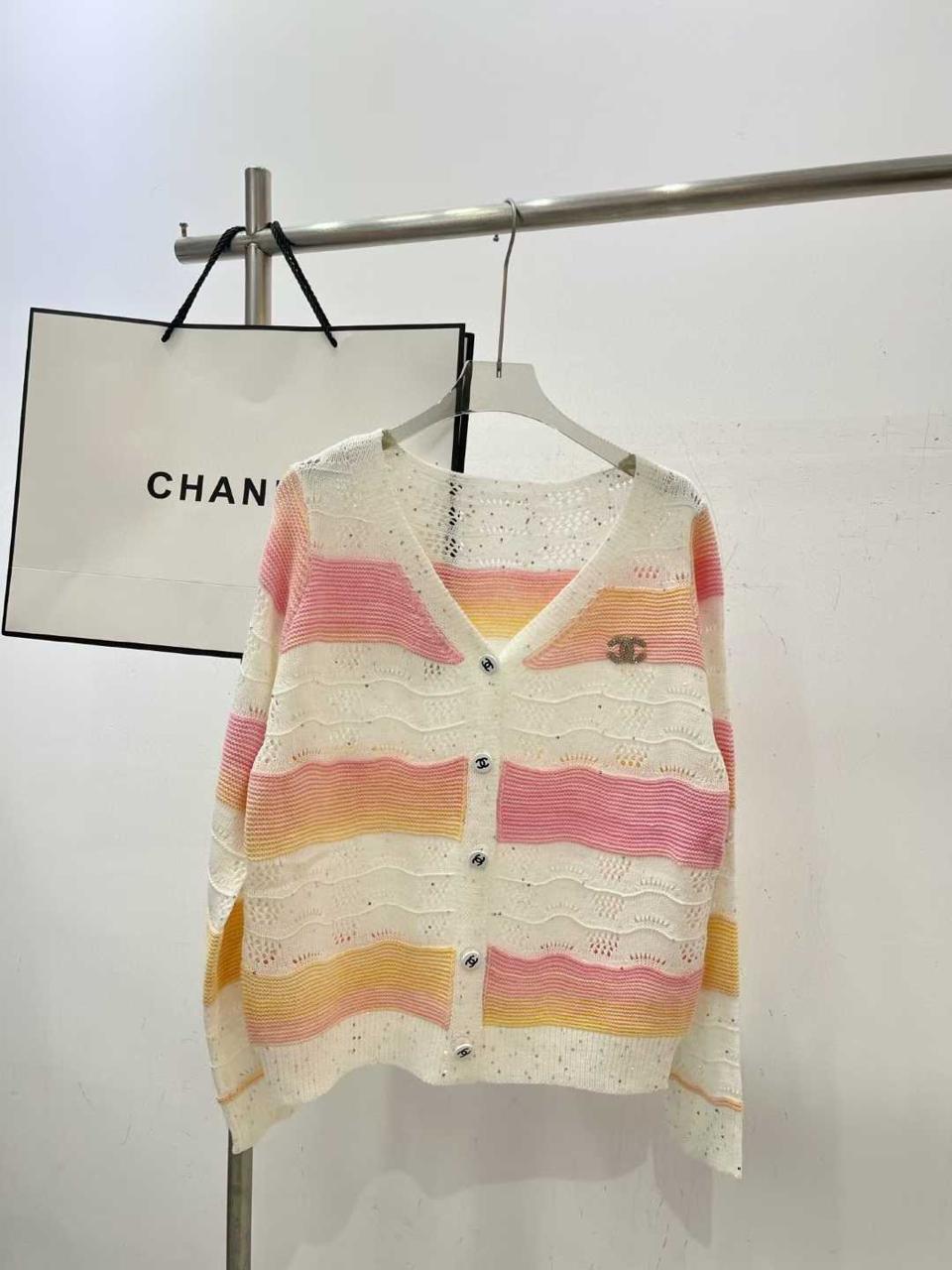 Ladies t-shirts and tops Lilly Onlines