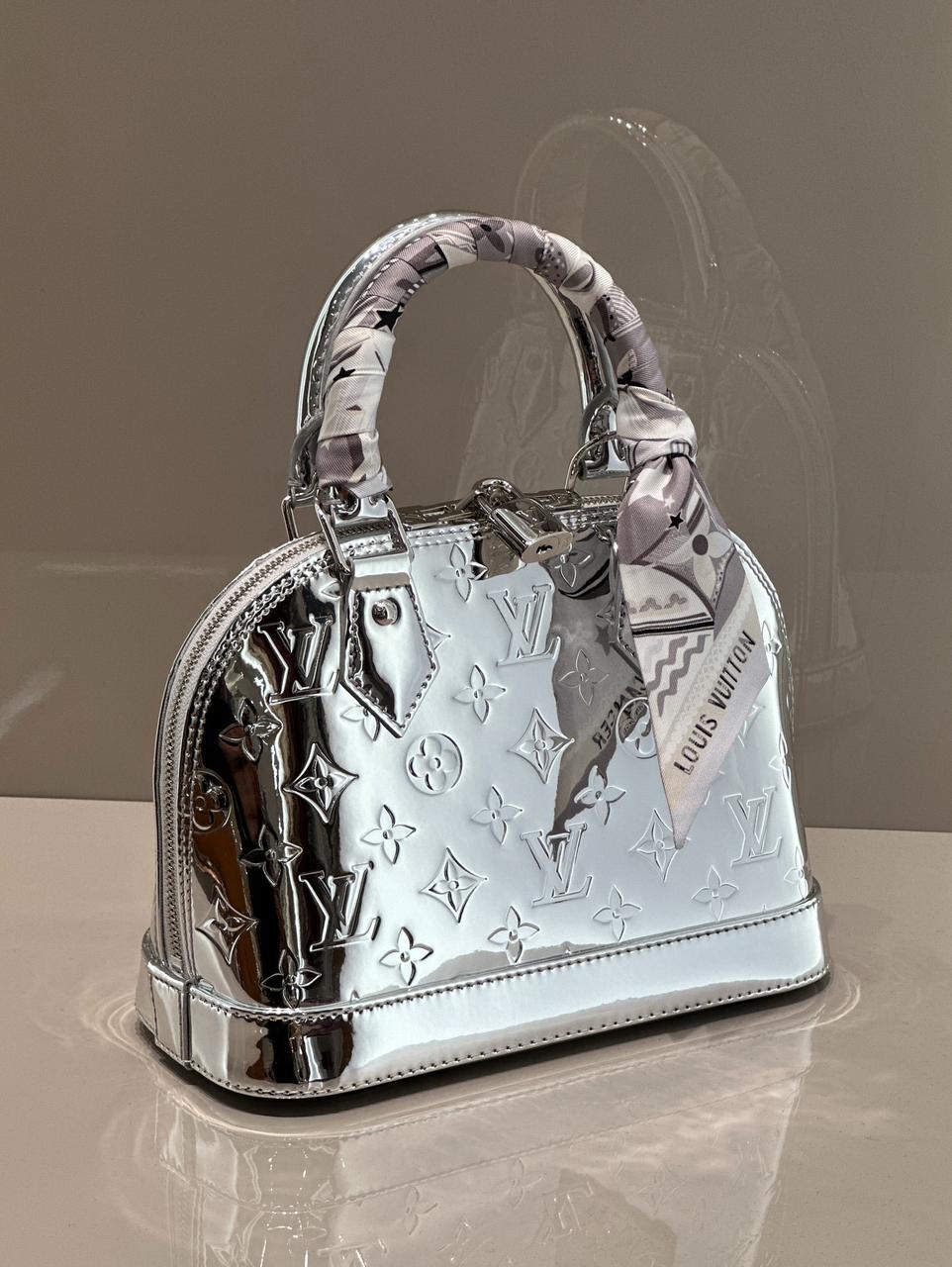 Ladies Lv bags Lilly Onlines