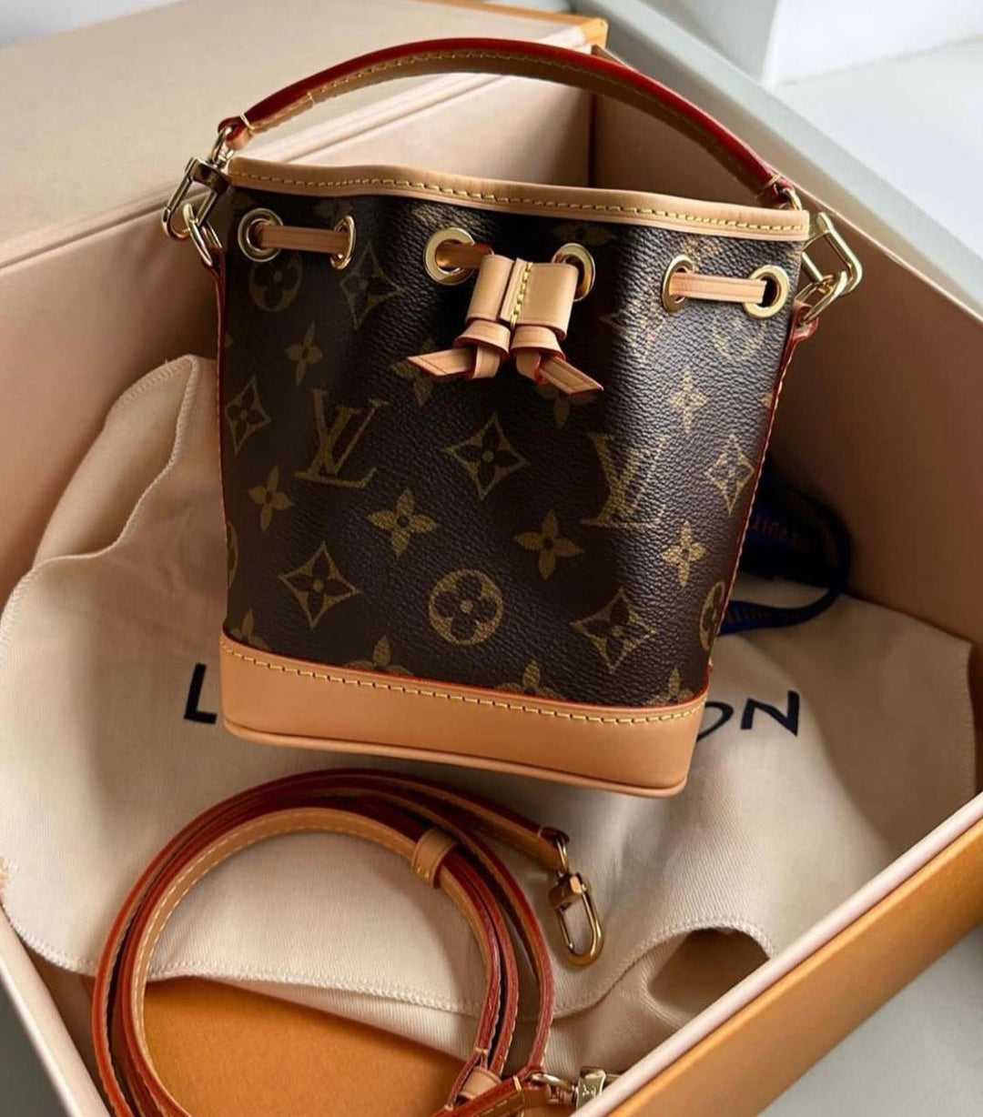 Ladies Lv bags Lilly Onlines