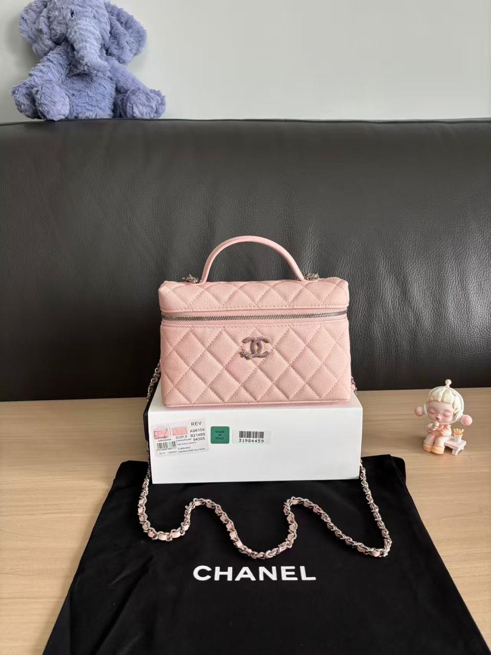 Ladies Chanel bags Lilly Onlines