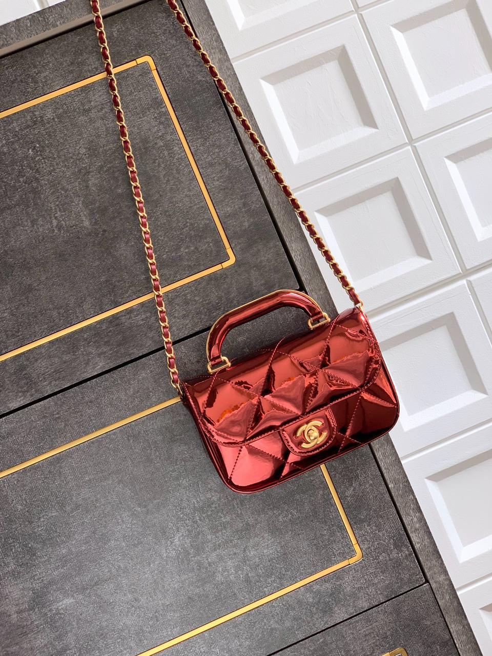 Ladies Chanel bags Lilly Onlines