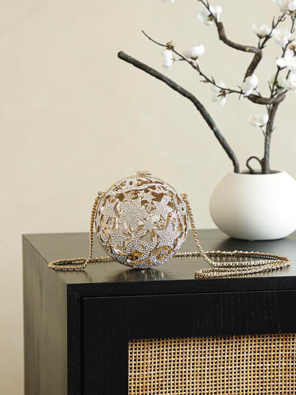 Ladies Chanel bags Lilly Onlines