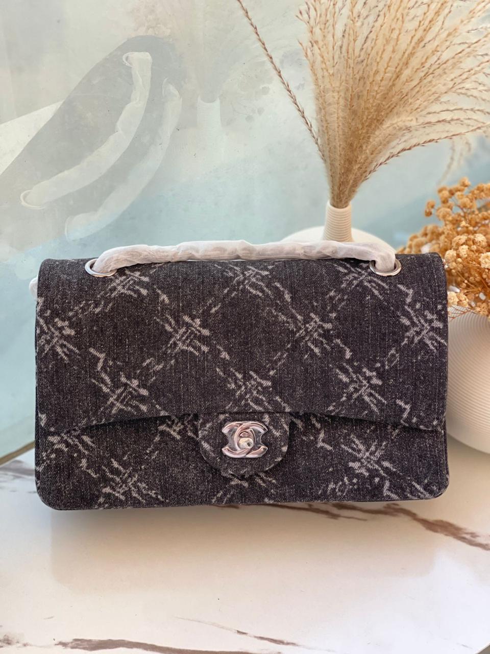 Ladies Chanel bags Lilly Onlines