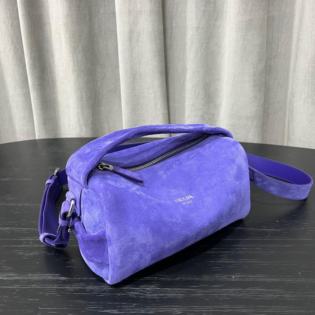 Ladies Prada bags Lilly Onlines