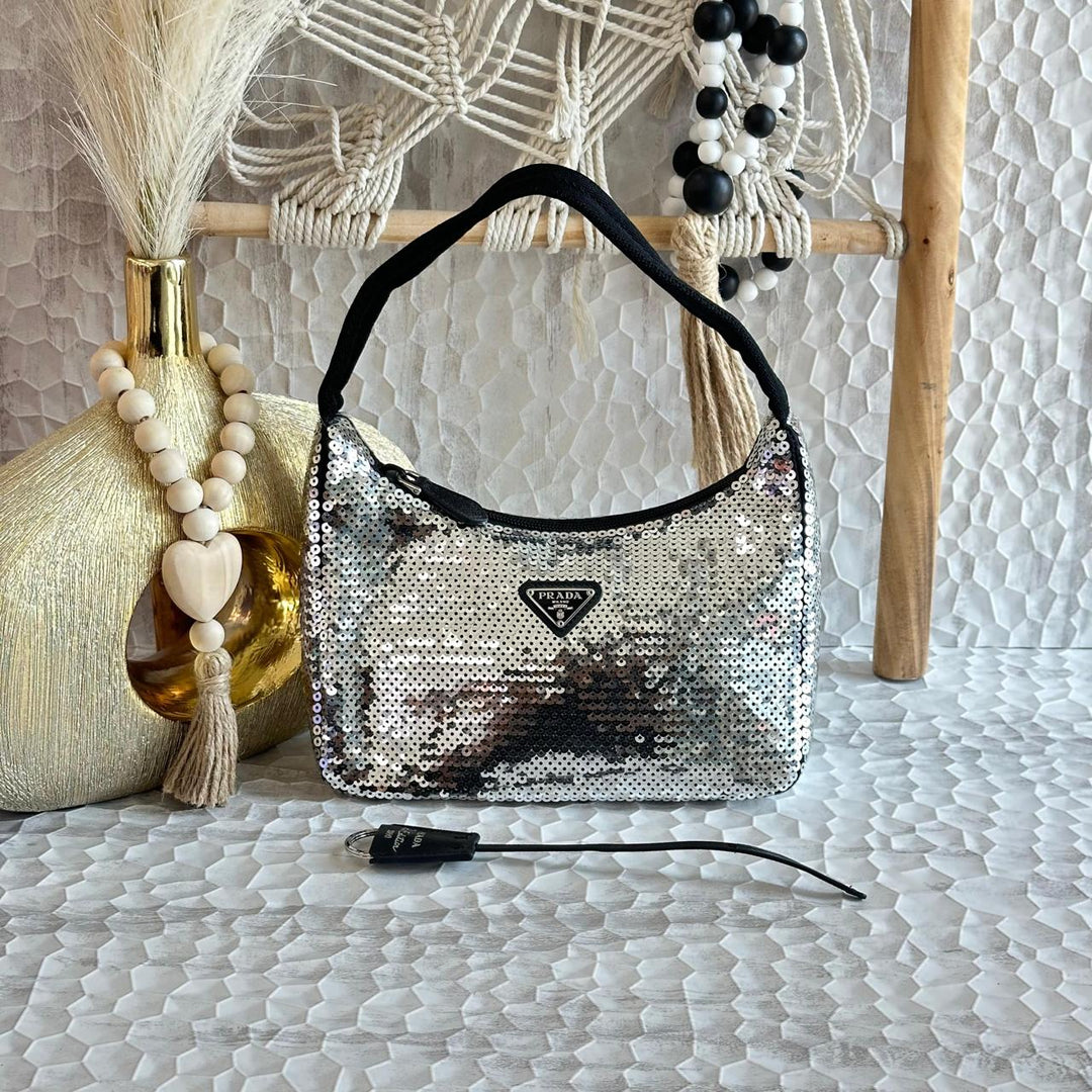 Ladies Prada bags Lilly Onlines