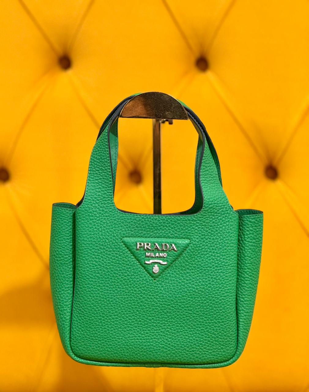 Ladies Prada bags Lilly Onlines