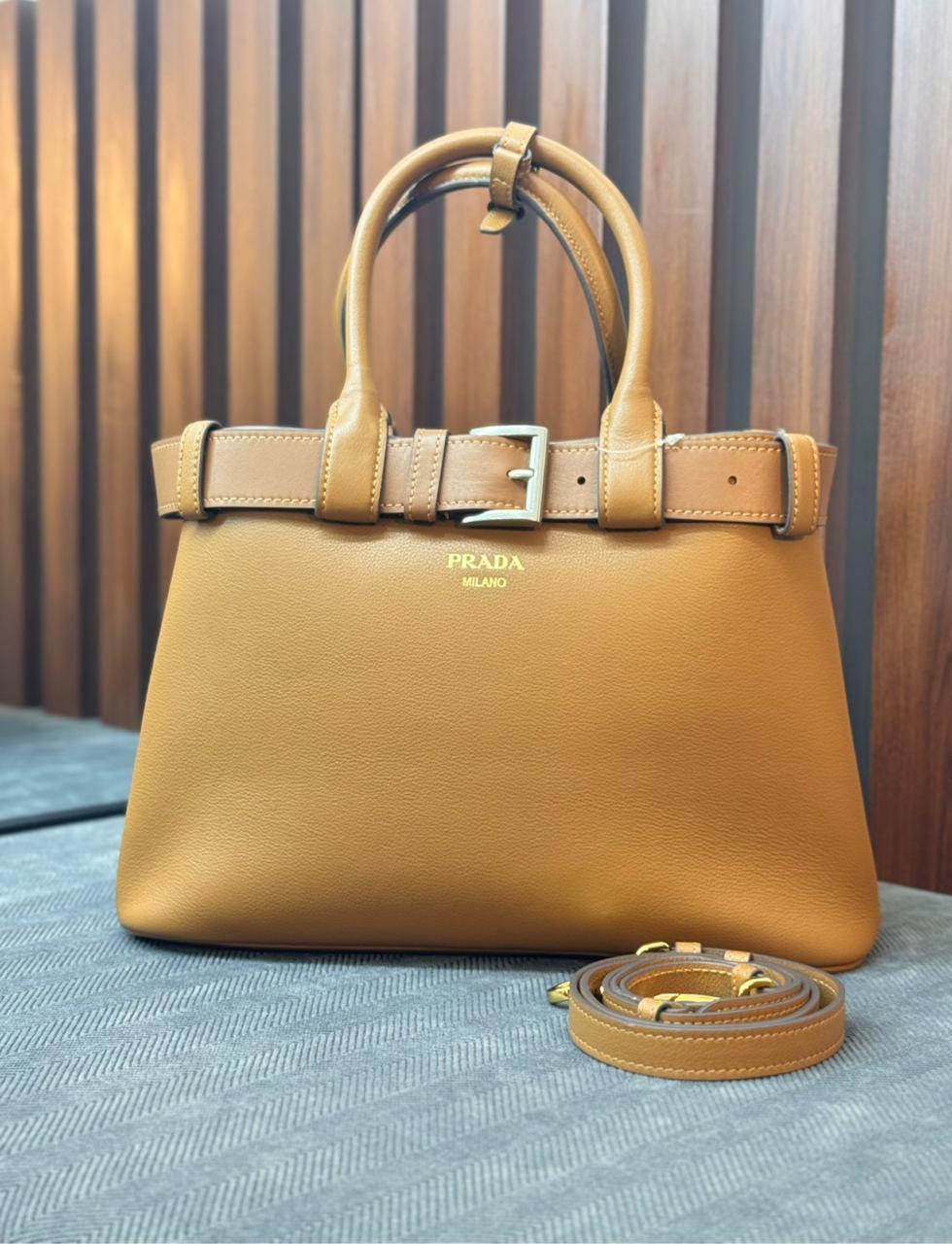 Ladies Prada bags Lilly Onlines