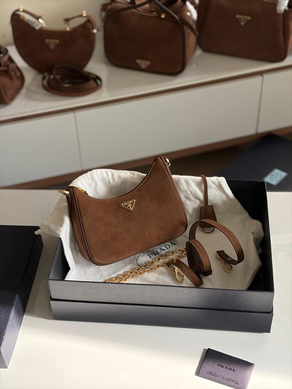 Ladies Prada bags Lilly Onlines