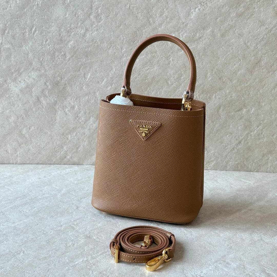 Ladies Prada bags Lilly Onlines