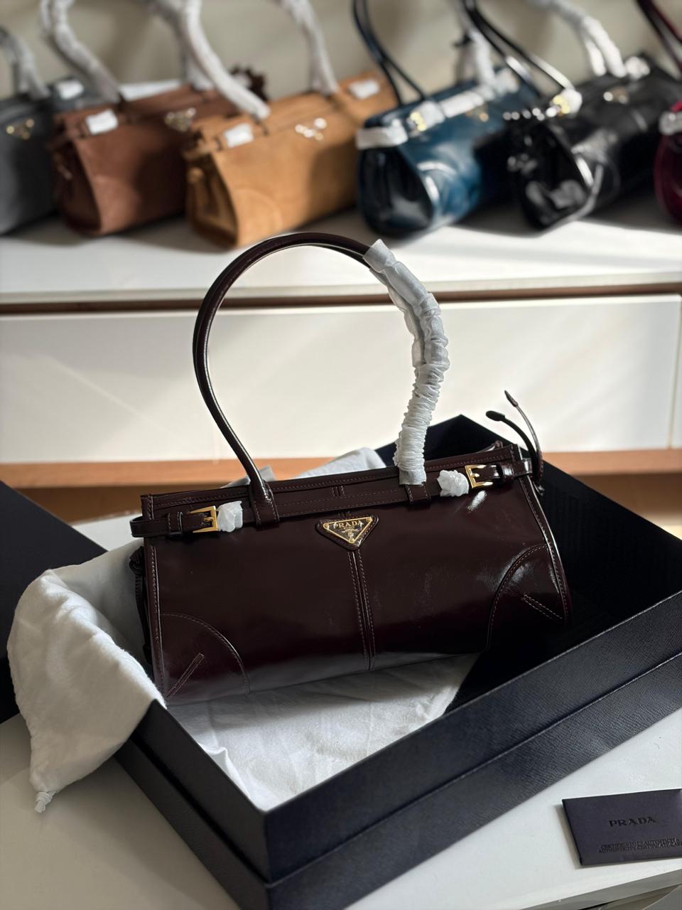 Ladies Prada bags Lilly Onlines