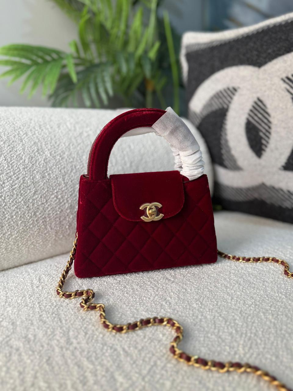 Ladies Chanel bags Lilly Onlines