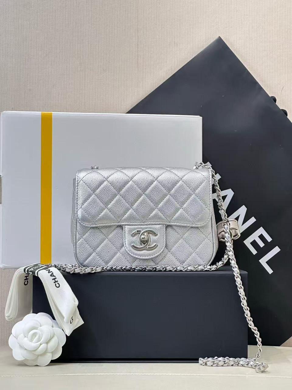 Ladies Chanel bags Lilly Onlines