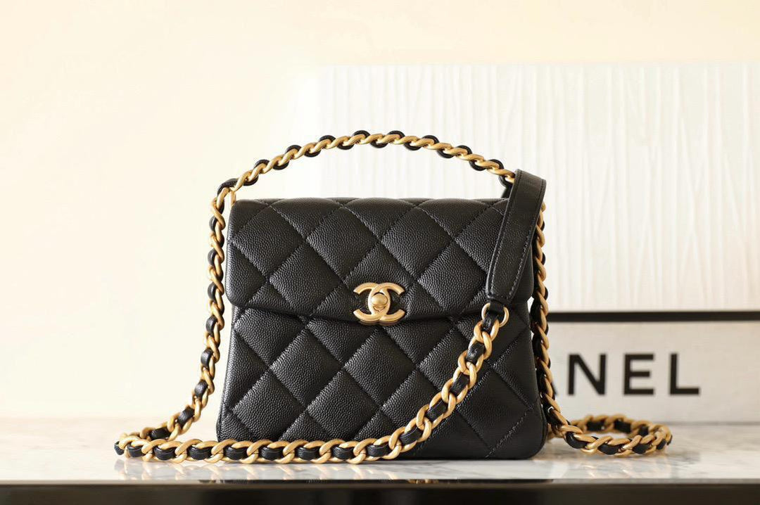 Ladies Chanel bags Lilly Onlines