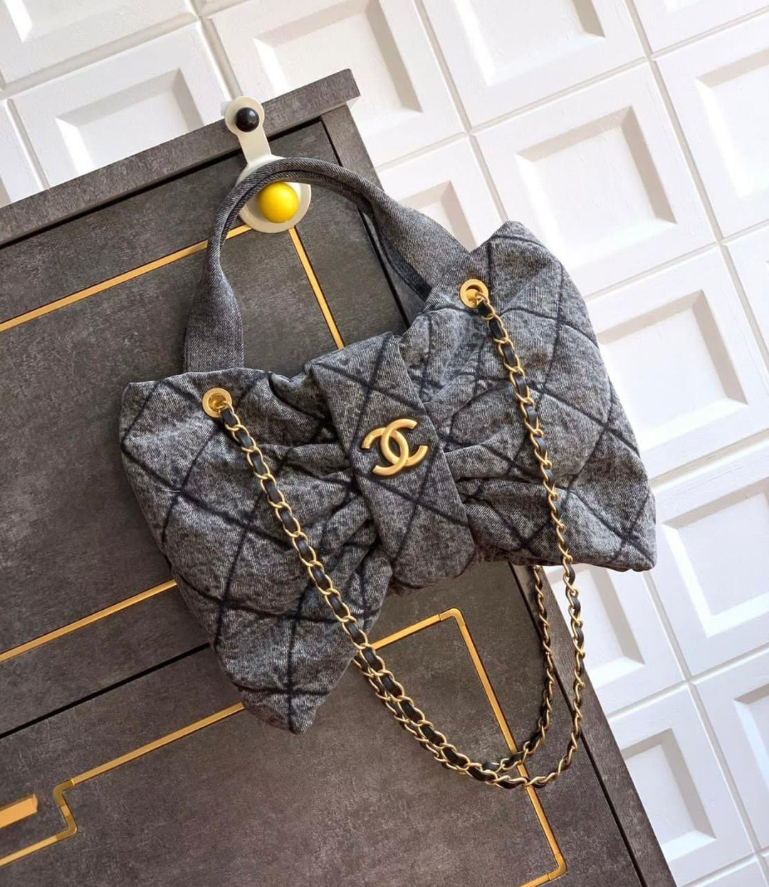 Ladies Chanel bags Lilly Onlines