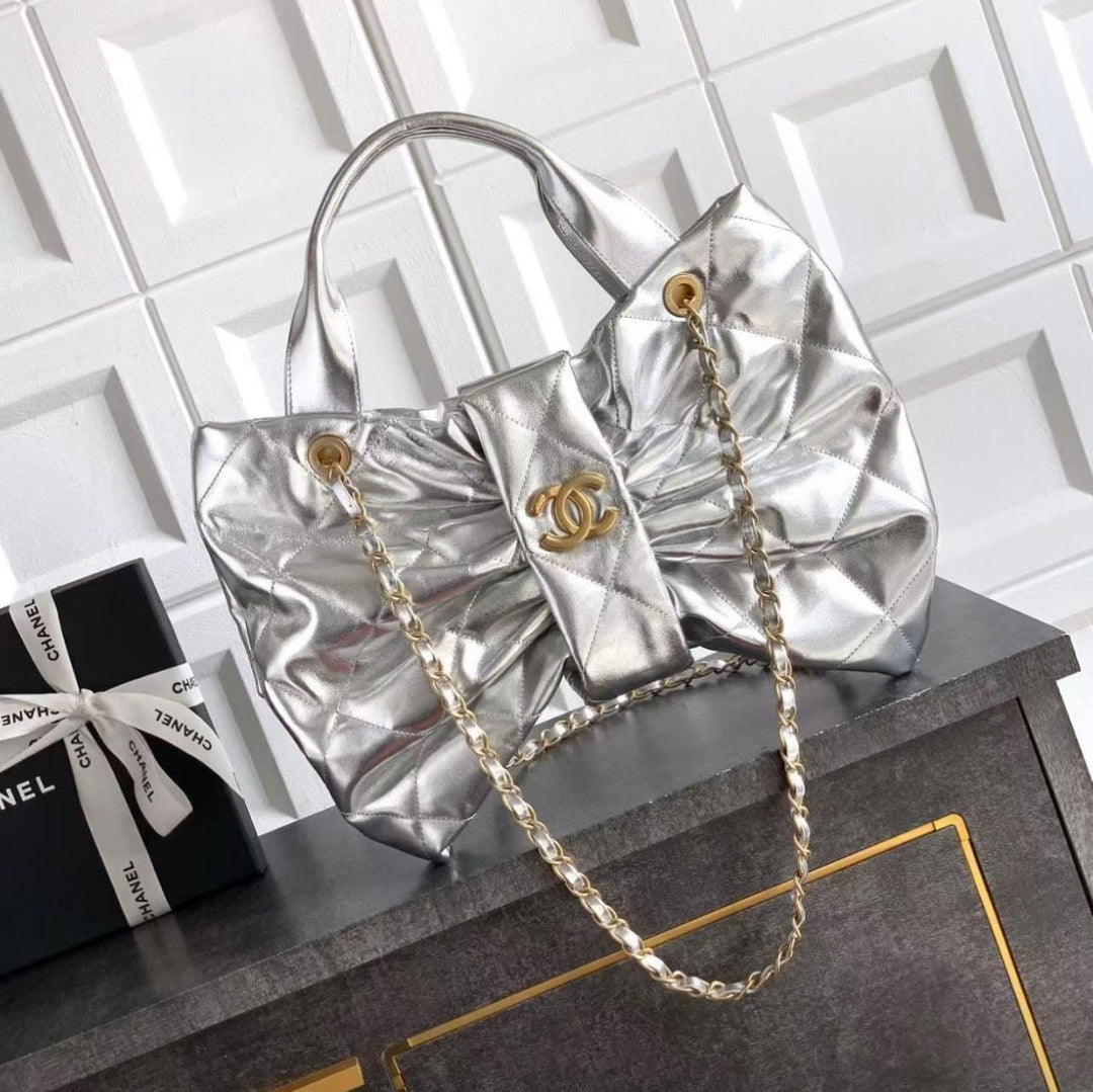 Ladies Chanel bags Lilly Onlines