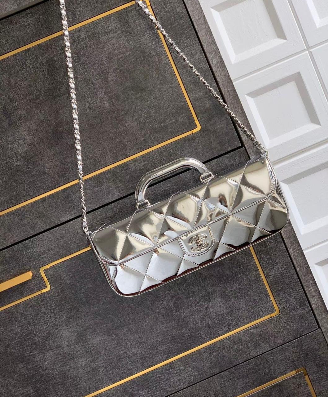 Ladies Chanel bags Lilly Onlines