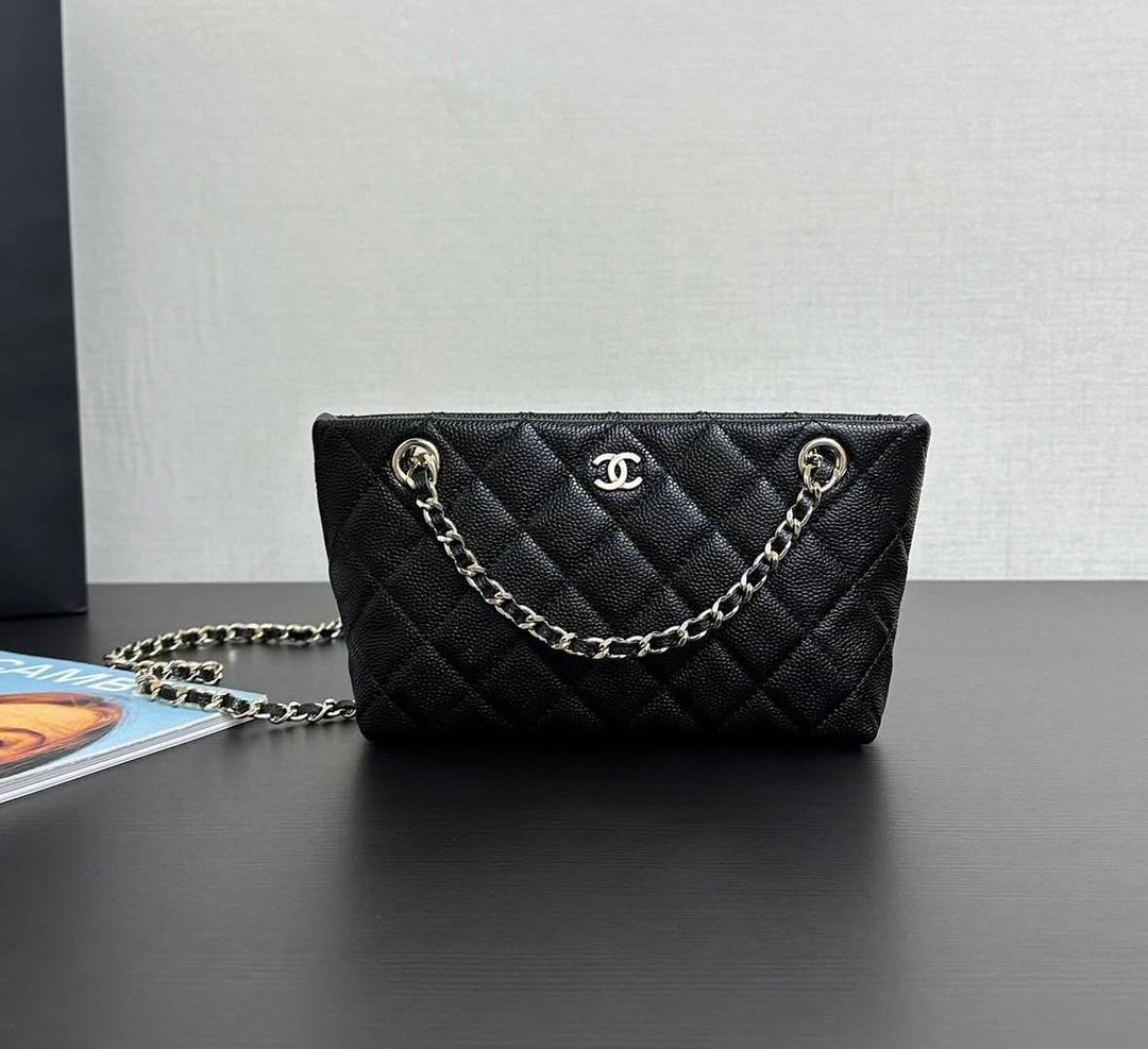 Ladies Chanel bags Lilly Onlines