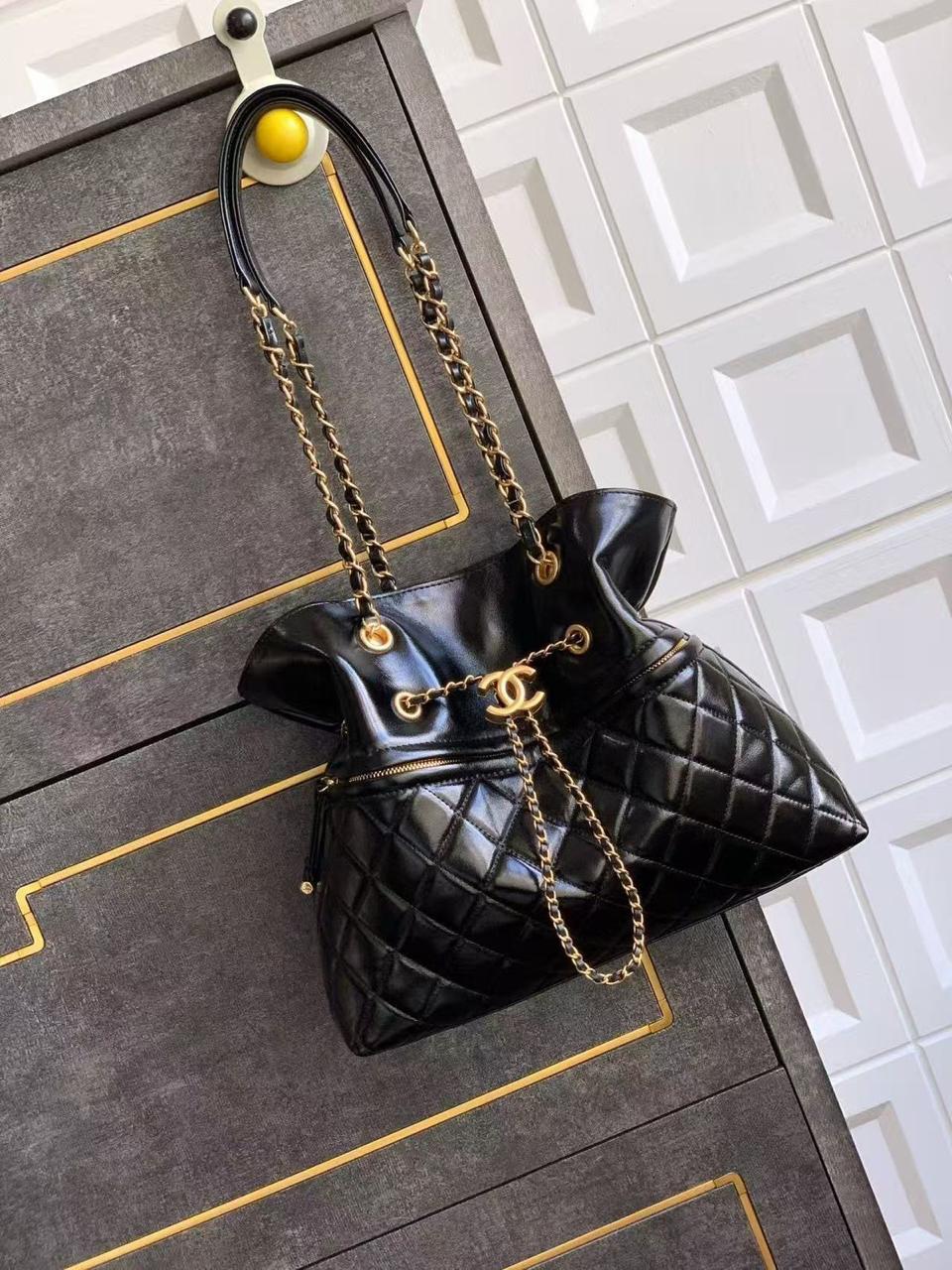 Ladies Chanel bags Lilly Onlines