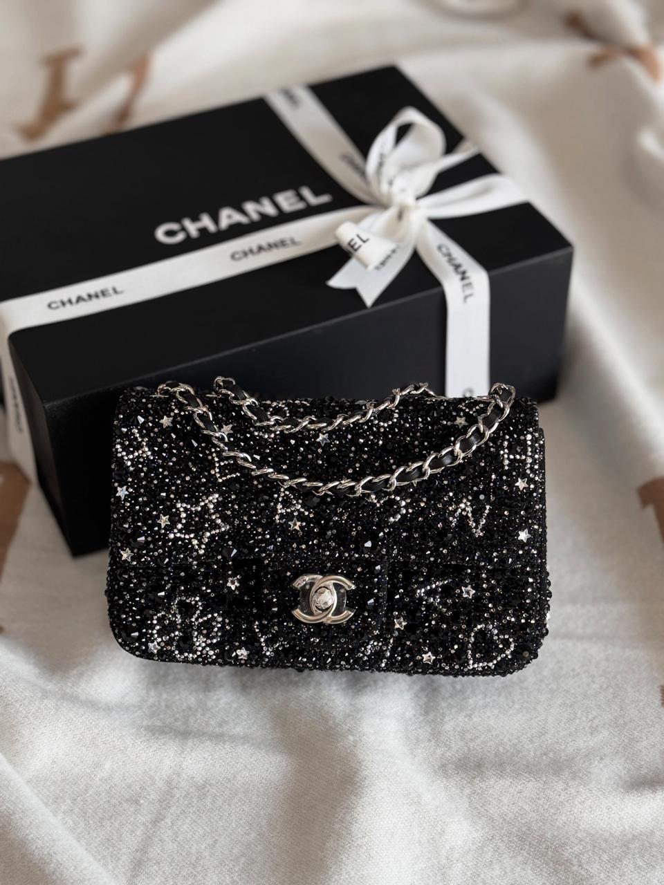 Ladies Chanel bags Lilly Onlines