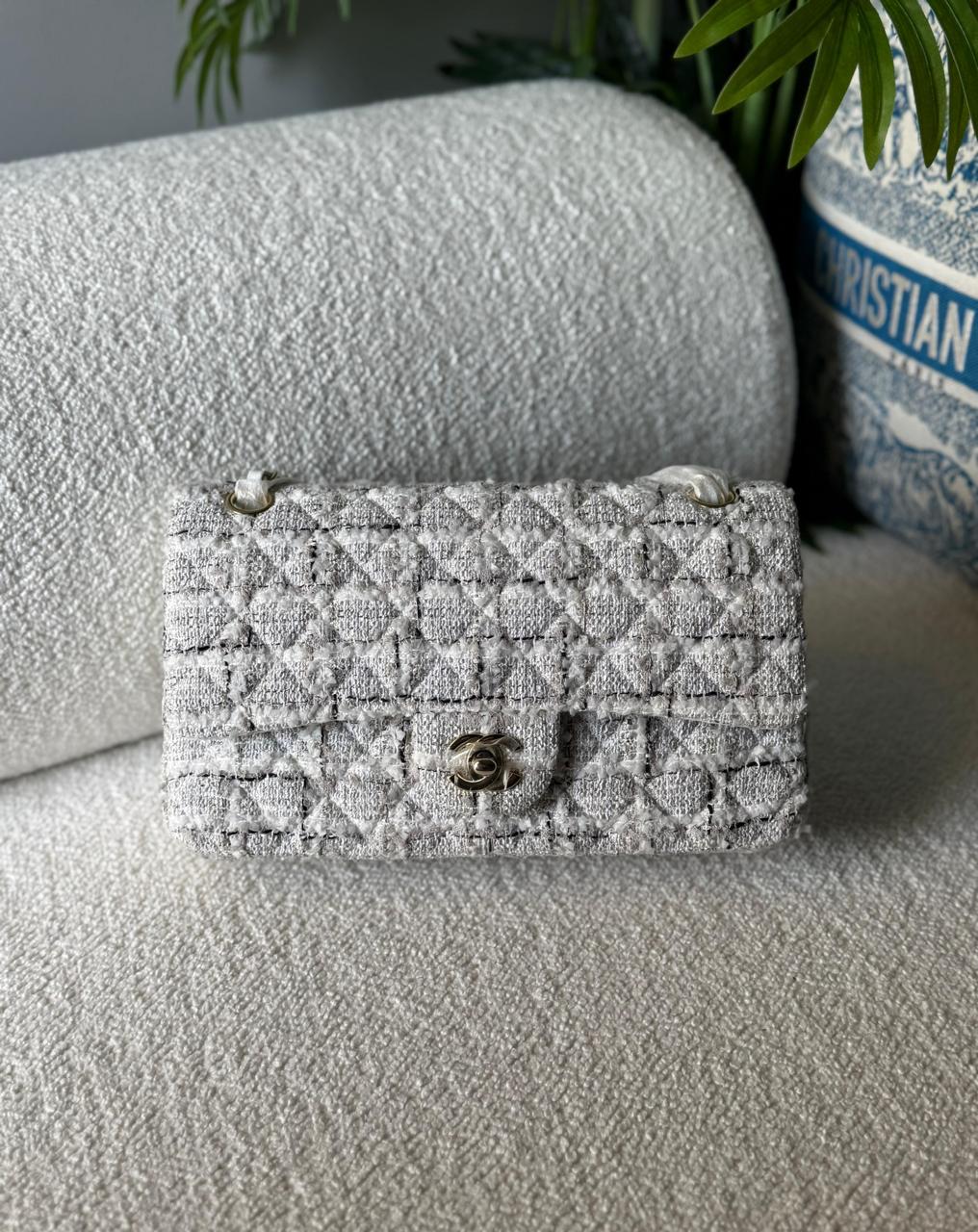 Ladies Chanel bags Lilly Onlines