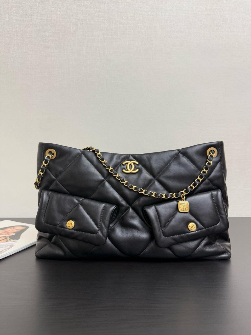 Ladies Chanel bags Lilly Onlines