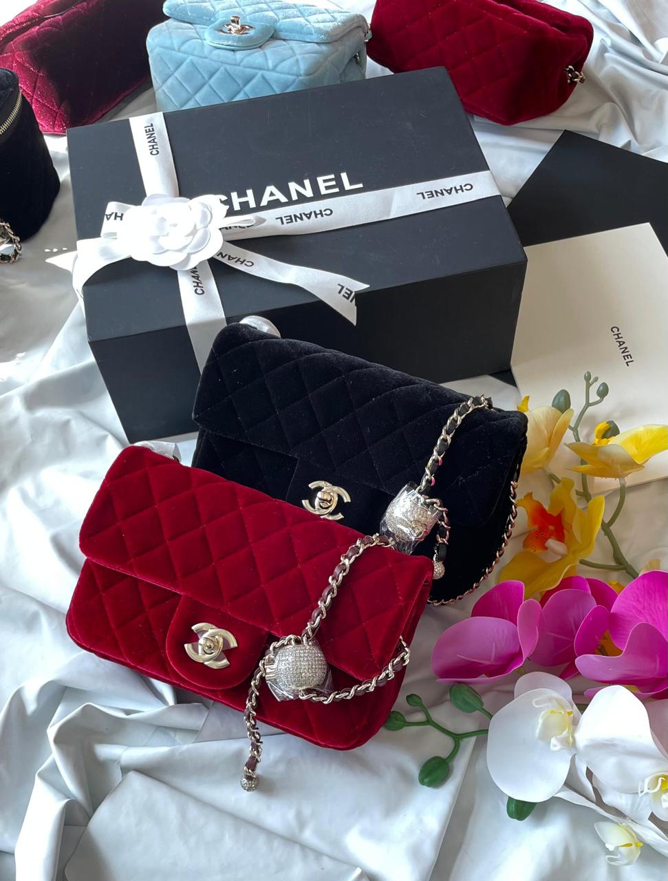 Ladies Chanel bags Lilly Onlines