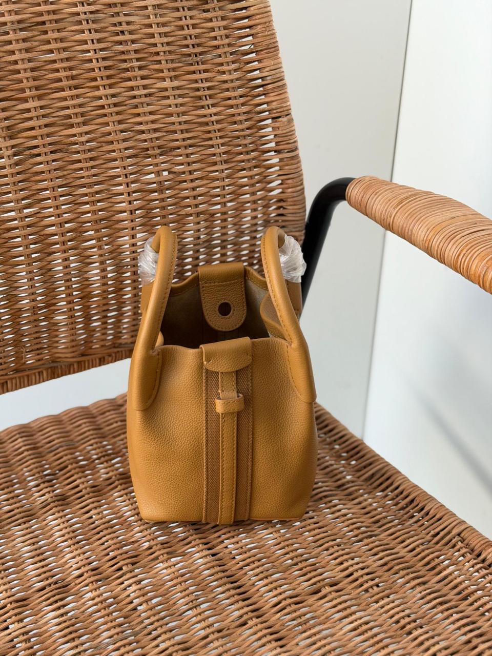Ladies loro piana bags Lilly Onlines