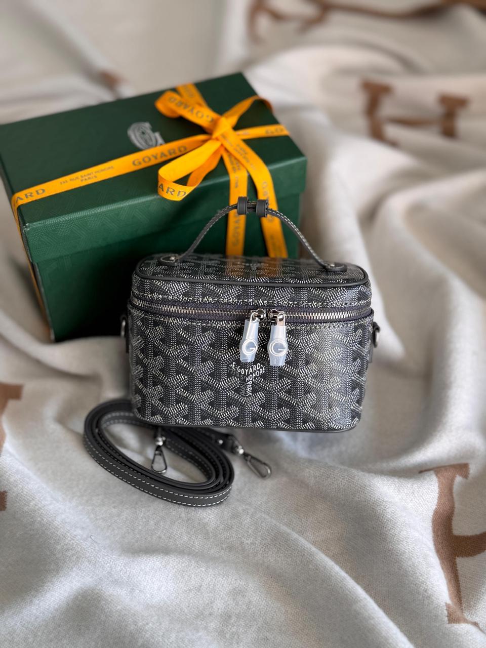 Ladies Goyard bags Lilly Onlines